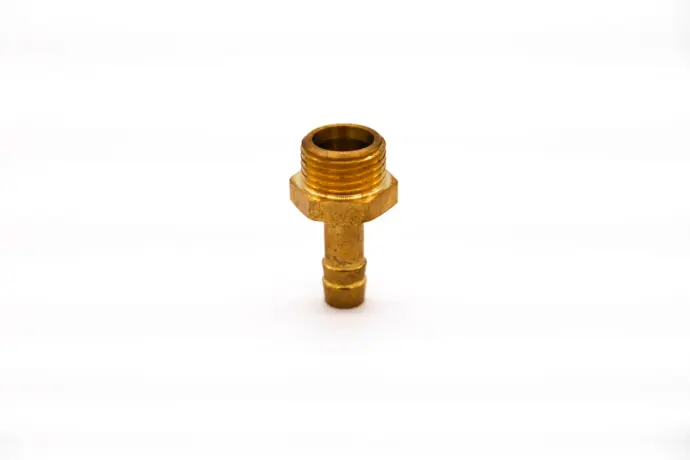 Embout de tuyau en laiton 10 mm mâle 1/2"